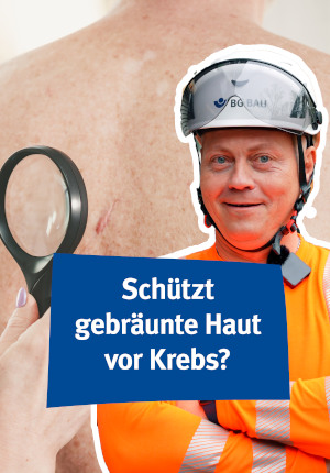 Screenshot von TikTok mit Denny im Vordergrund, Rücken und Lupe im Hintergrund und dem Titel "Das hilft gegen die Hitze".